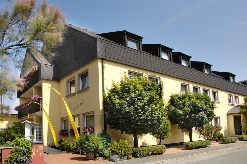 Hotel - Restaurant Erich Roediger 바트 슈타펠슈타인 외부 사진