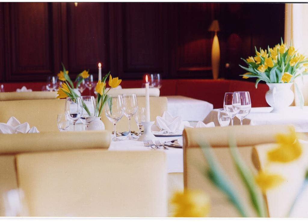 Hotel - Restaurant Erich Roediger 바트 슈타펠슈타인 외부 사진