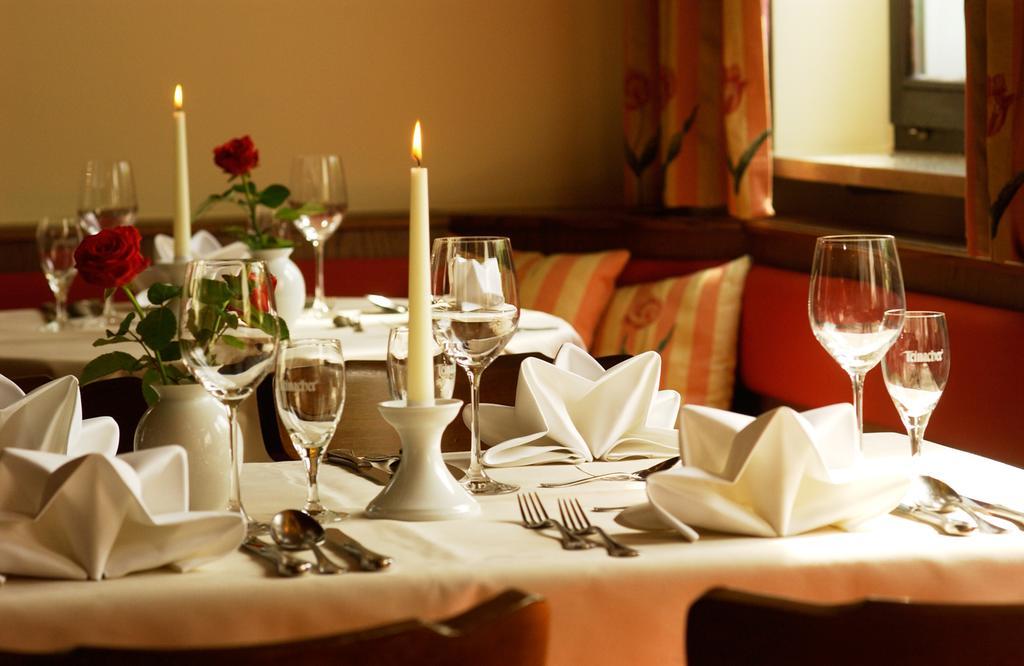 Hotel - Restaurant Erich Roediger 바트 슈타펠슈타인 외부 사진